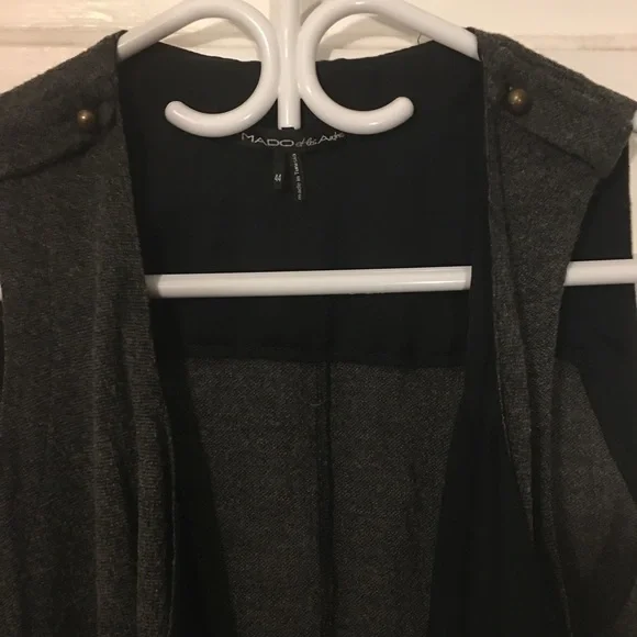 Beautiful wool blend vest - Picture 3 of 6